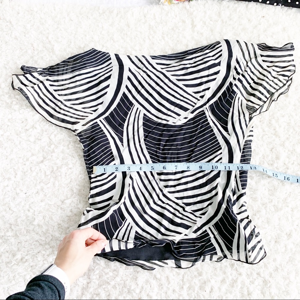 Temp Paris Zebra Print Chiffon Short Sleeve Blouse - Picture 5 of 6